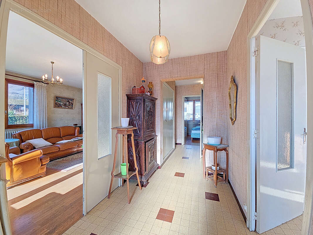 Maison à SAINT-ISMIER