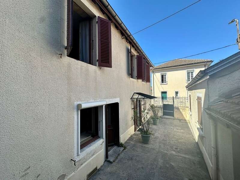 Maison à OYONNAX