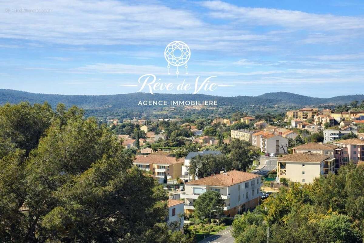 Appartement à BORMES-LES-MIMOSAS