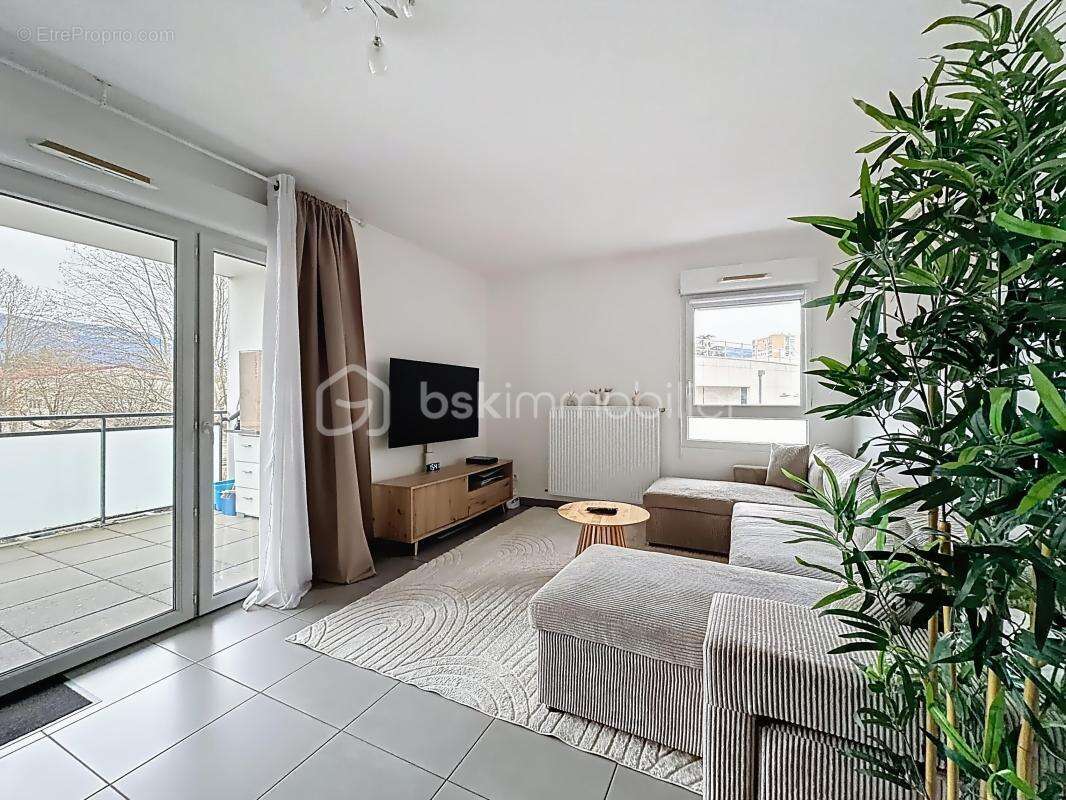 Appartement à ECHIROLLES