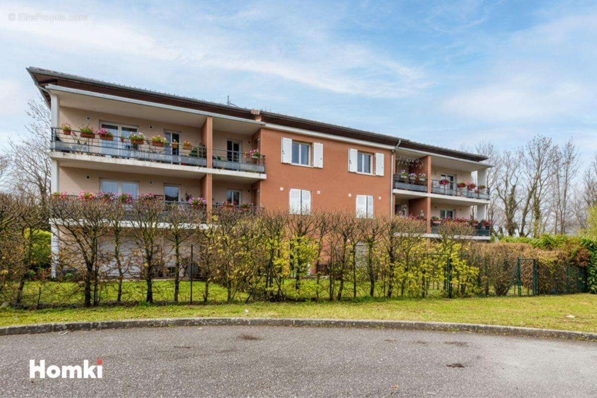 Appartement à CESSY