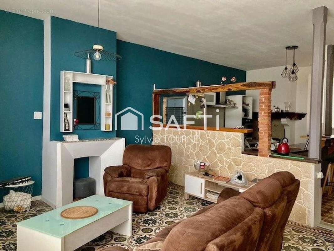 Maison 184 m² à Cazaubon  - photo 2