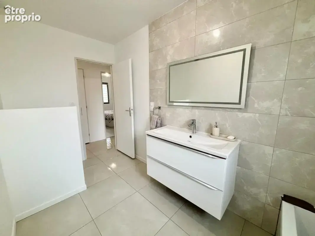 Maison à vendre 5 pièces CHAURIAT (63) - photo 7