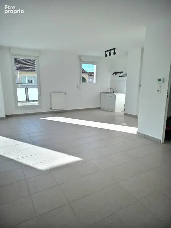 T5 107m2 + Garage Le Bourg Gare de Vaise - photo 4