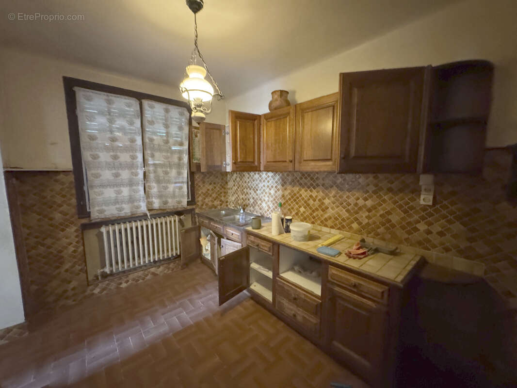 Maison à PERNES-LES-FONTAINES