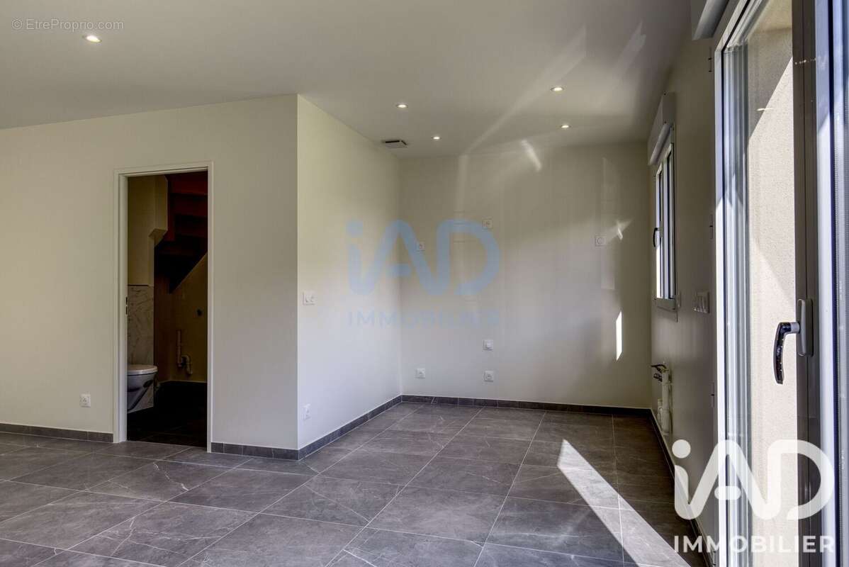 Photo 2 - Maison à MAINCY
