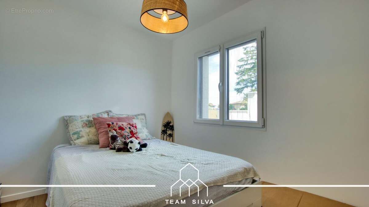 Maison 100 m² à Ternay  - photo 12