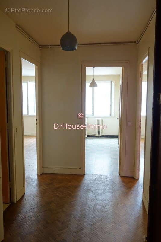 Appartement à COLOMBES