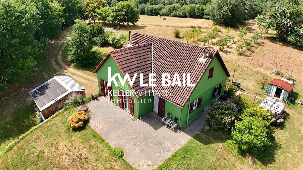 Maison 130 m² à Blanquefort-Sur-Briolance  - photo 2