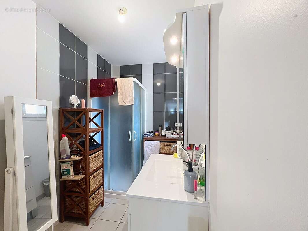 Appartement à VILLEBAROU
