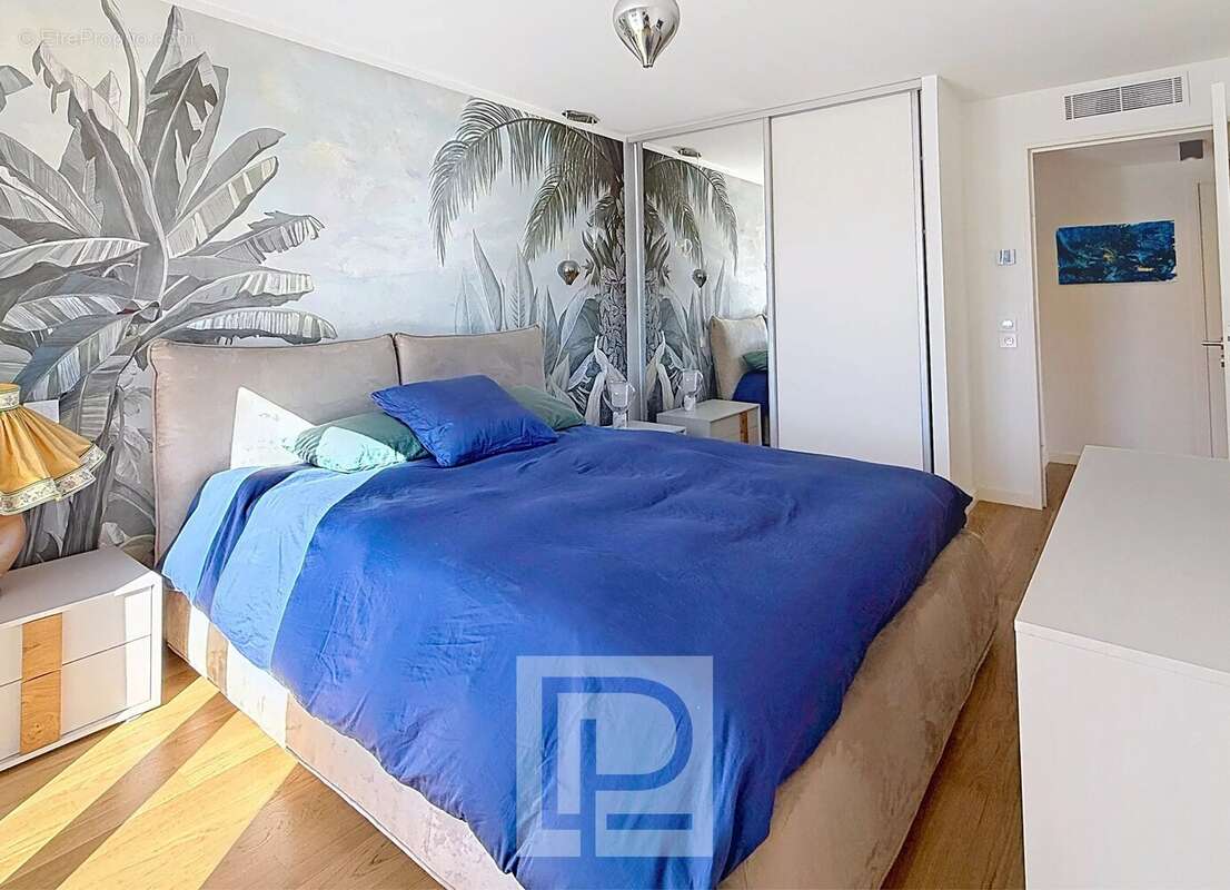 Appartement à MOUGINS