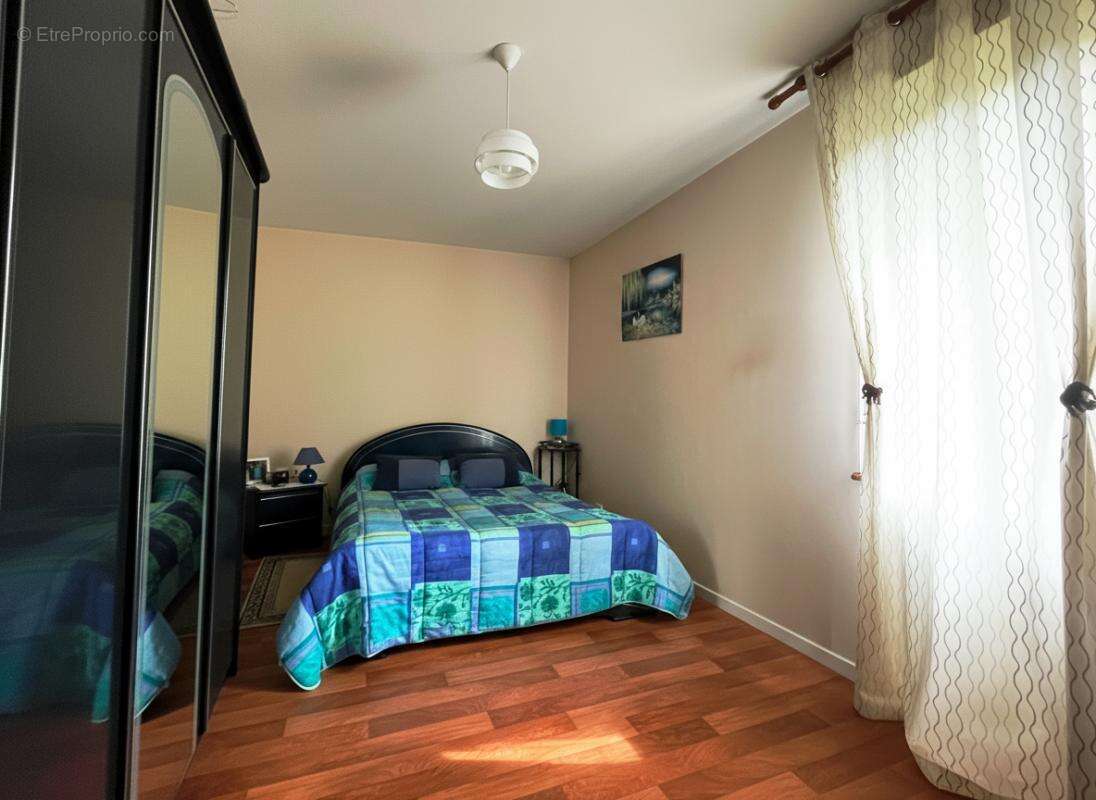 Appartement à MONTFORT-SUR-MEU