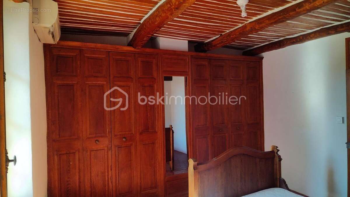 Maison à SAINT-ETIENNE-LES-ORGUES