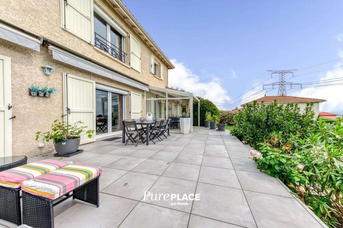 Maison/Villa T6 de 182 m² à Lentilly 69210 - photo 22