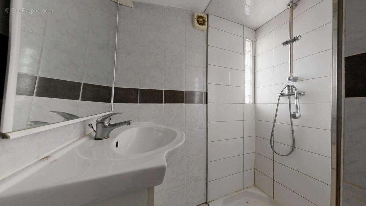 Appartement 25 m² à Lyon-1e  - photo 9