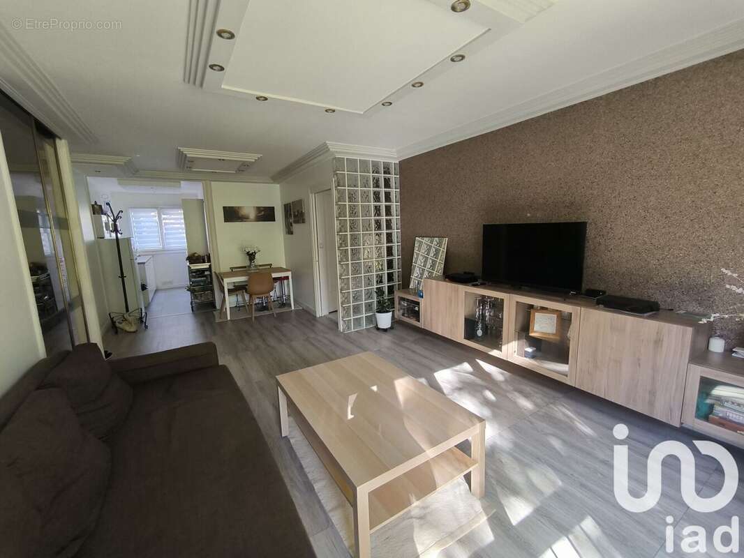 Photo 2 - Appartement à NOGENT-SUR-MARNE