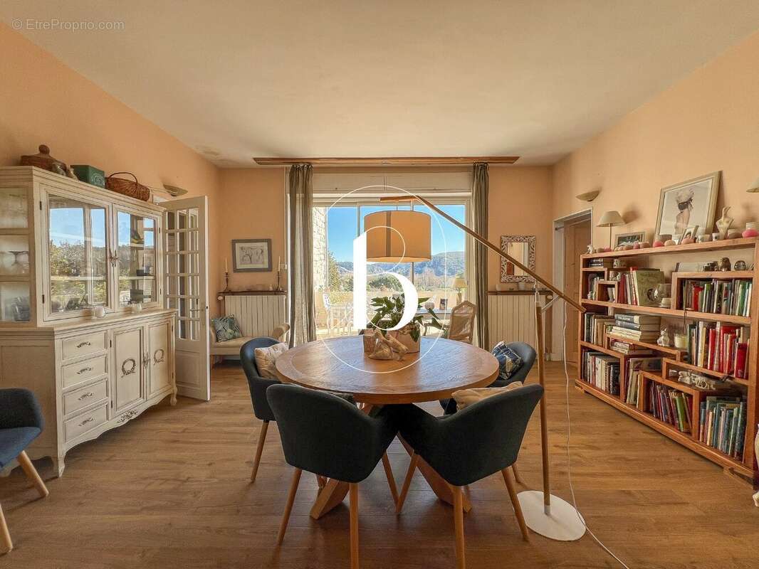 Maison à VALLON-PONT-D&#039;ARC