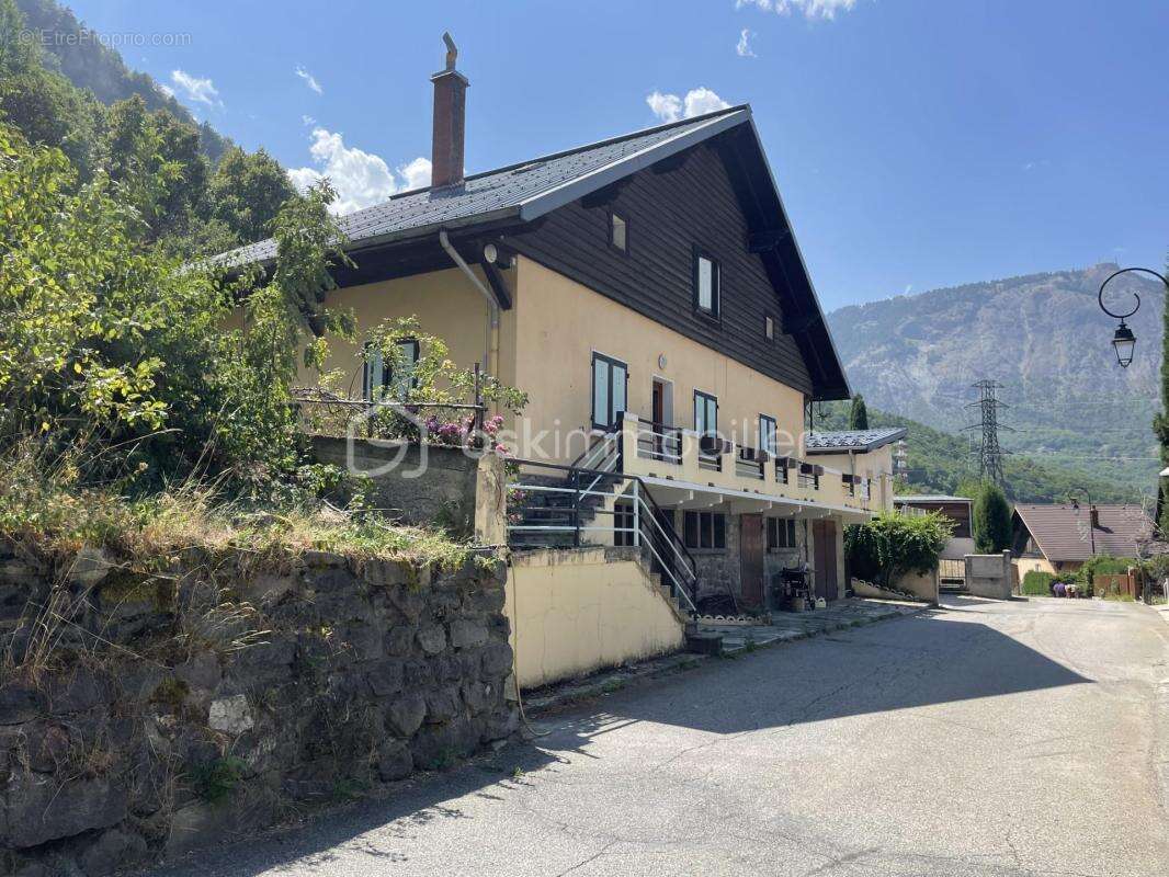 Maison 112m² Saint Michel de Maurienne - photo 2