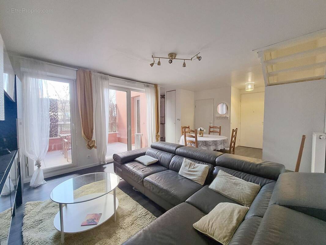 Appartement à STAINS