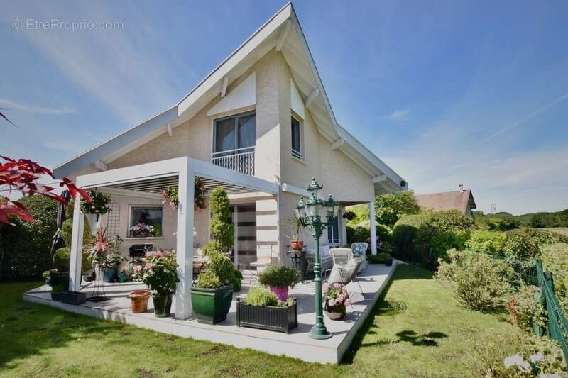 Maison à VEIGY-FONCENEX