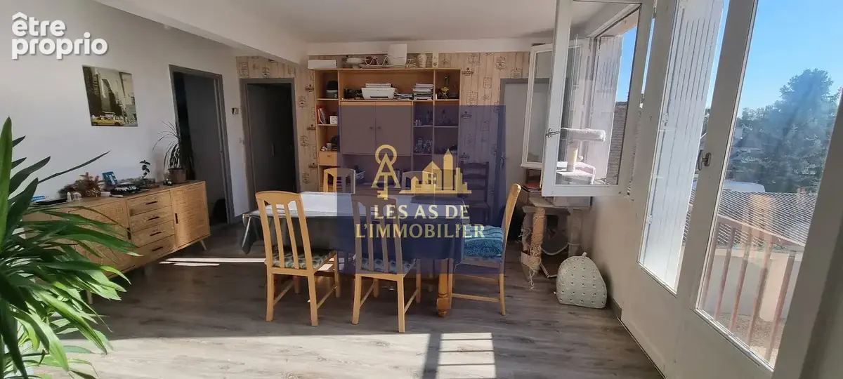 Appartement 5 pièces 87 m² · à Le Vaudreuil · 87 m² · 116 000 €