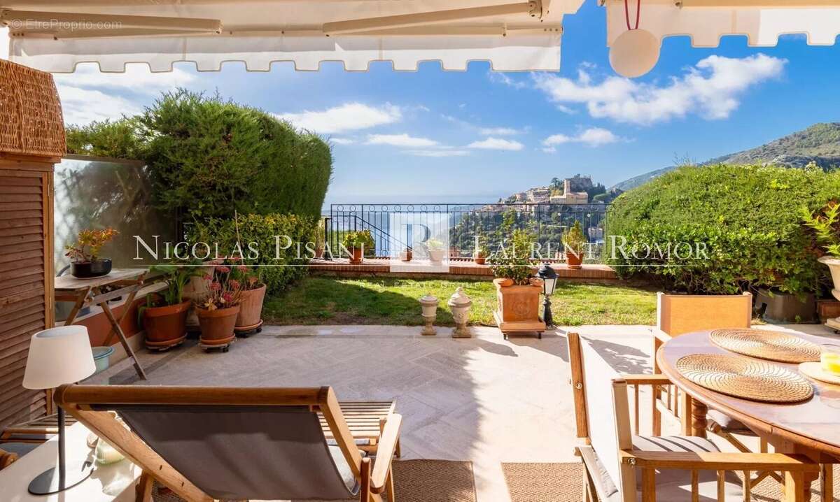 Appartement à EZE