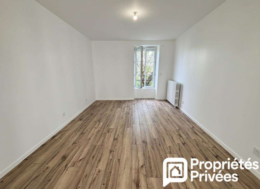Maison 4 chambres de 123.5 M2 , MEHUN SUR YEVRE - photo 6