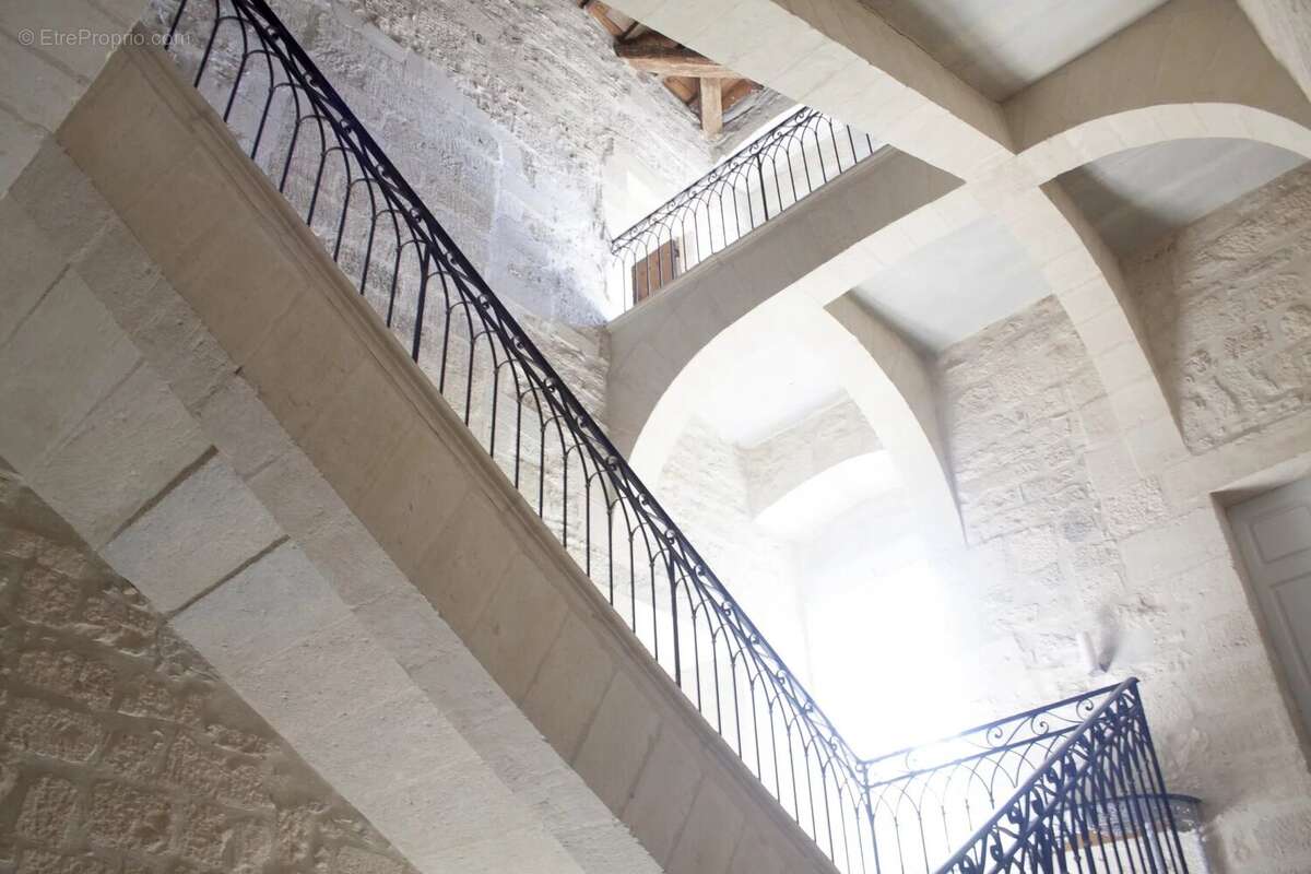 Magnifique château, niché dans un village médiéval - photo 5