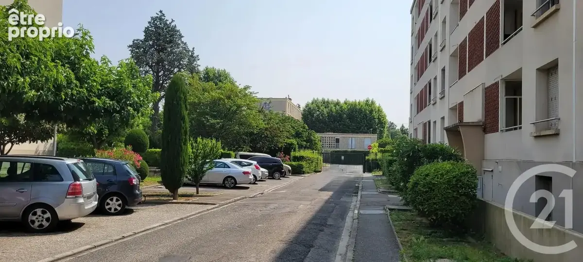 Appartement 3 pièces 70 m² à vendre à Avignon (84000) - photo 8