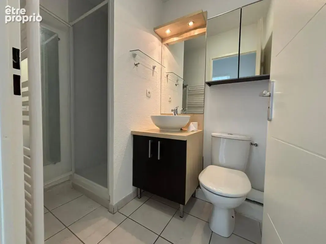 Pau: Appartement d'exception à vendre en dernier étage— Vue panoramique Pyrénées, terrasse 20 m² et piscine dans la résidence - photo 5