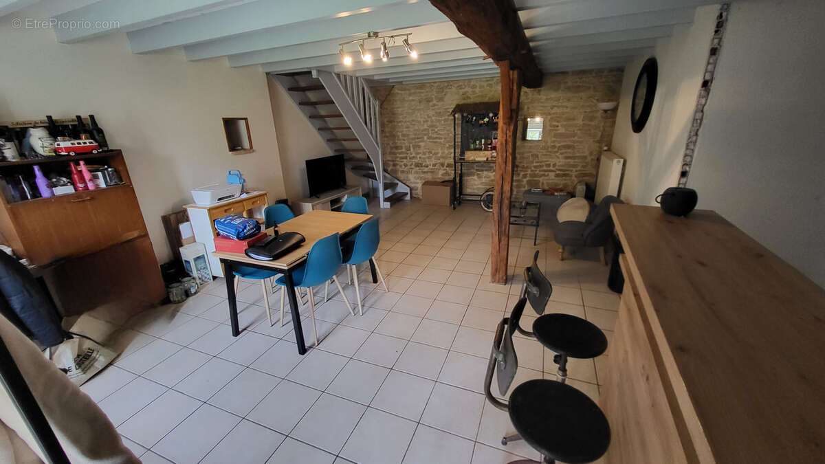 Maison à SAINTE-SOLINE