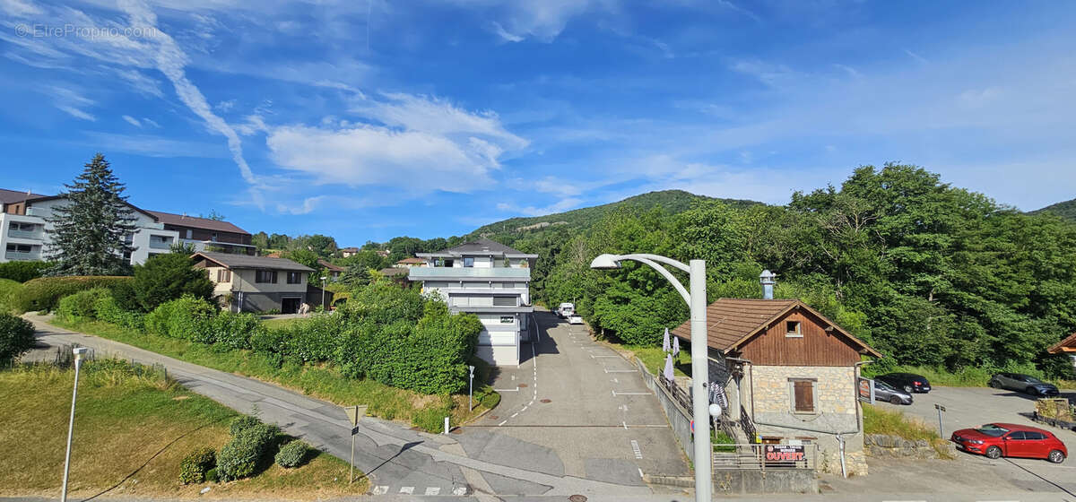 Appartement à ALLONZIER-LA-CAILLE