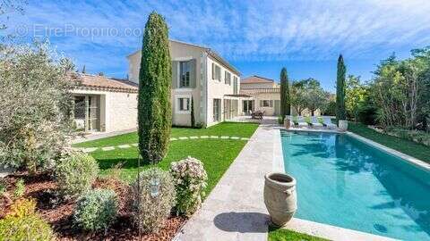 Maison à EYGALIERES