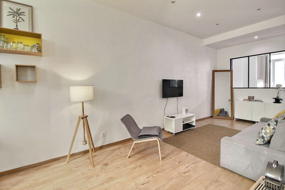 Appartement à MARSEILLE-6E