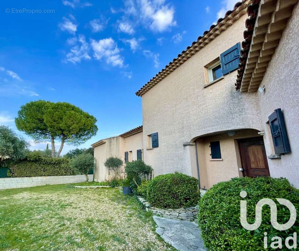 Photo 9 - Maison à VILLETELLE