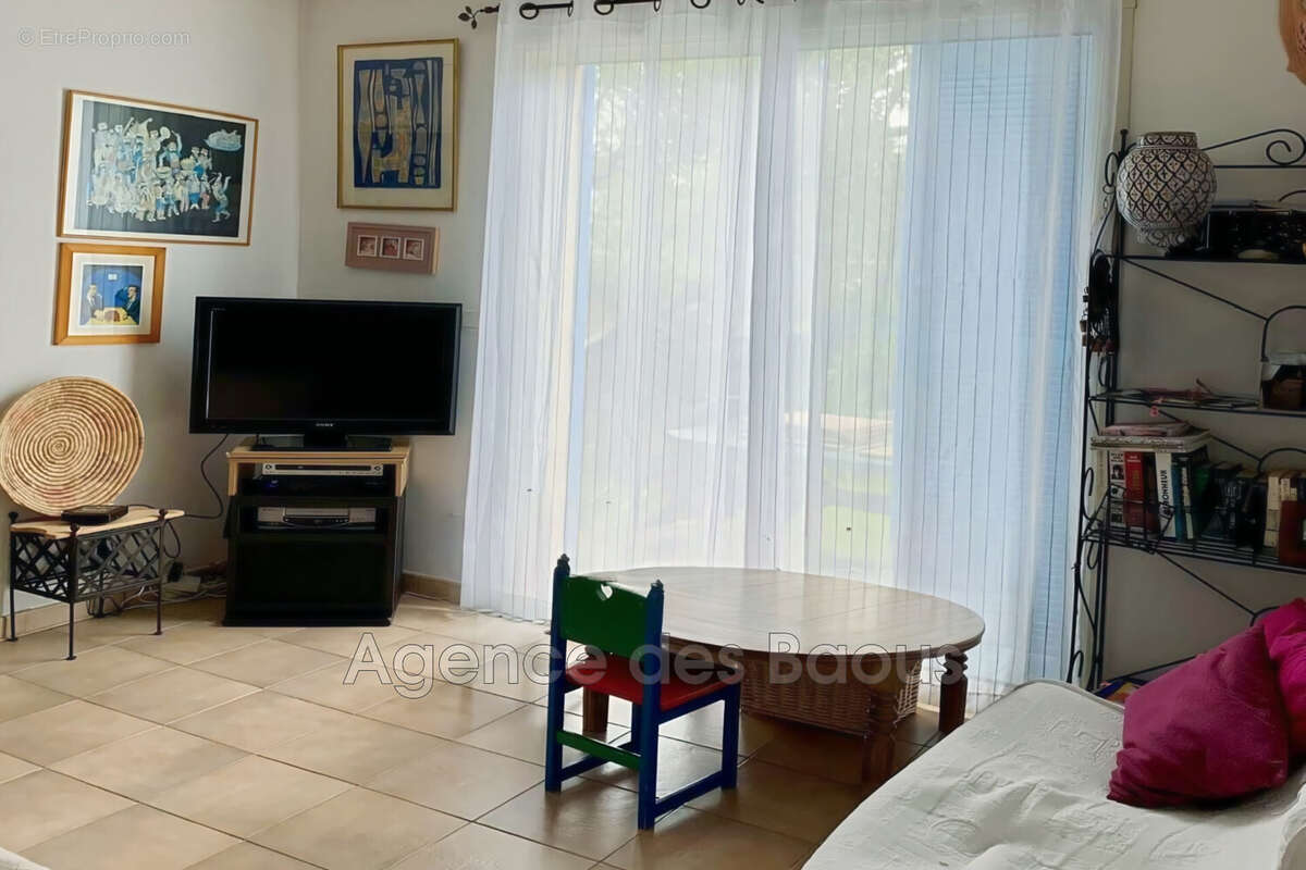 Maison à TOURRETTES-SUR-LOUP