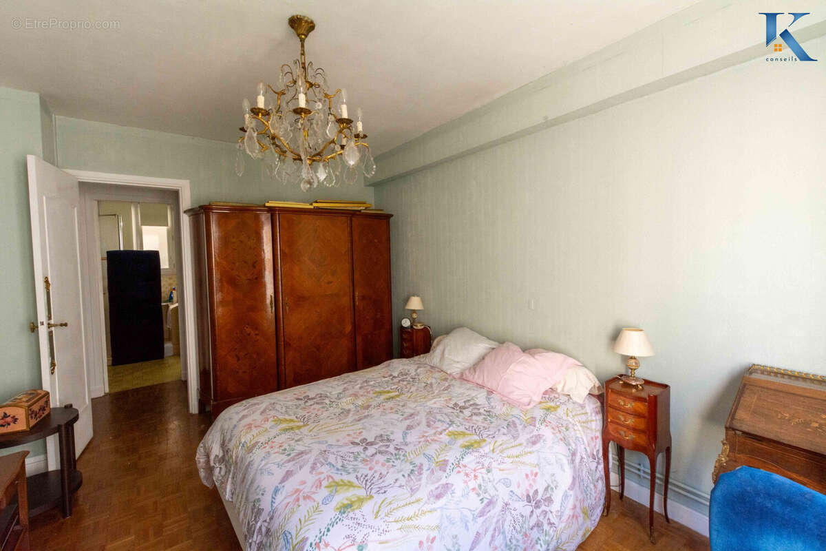 Appartement à PARIS-10E