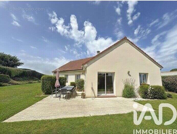 Photo 2 - Maison à SAINT-LEONARD