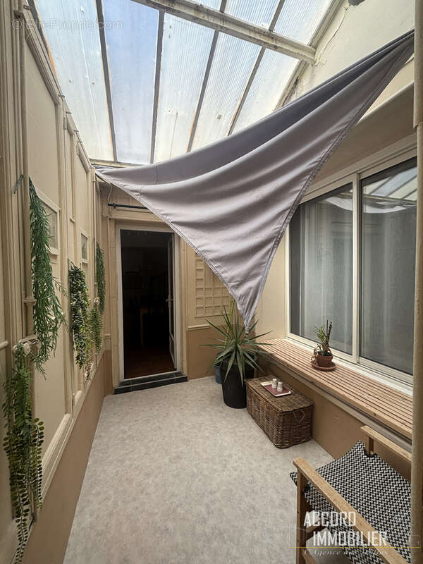 Bel appartement duplex de 85m2 T4 dans rue piétonne - photo 4