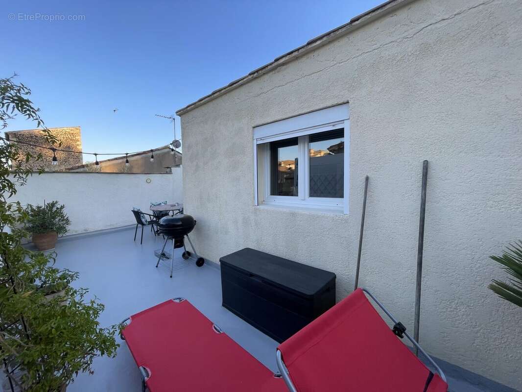 Maison à SAINT-THIBERY