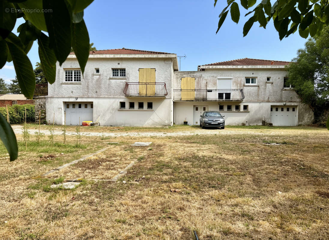 Ensemble immobilier de 190 m2 avec terrain constructible - photo 4
