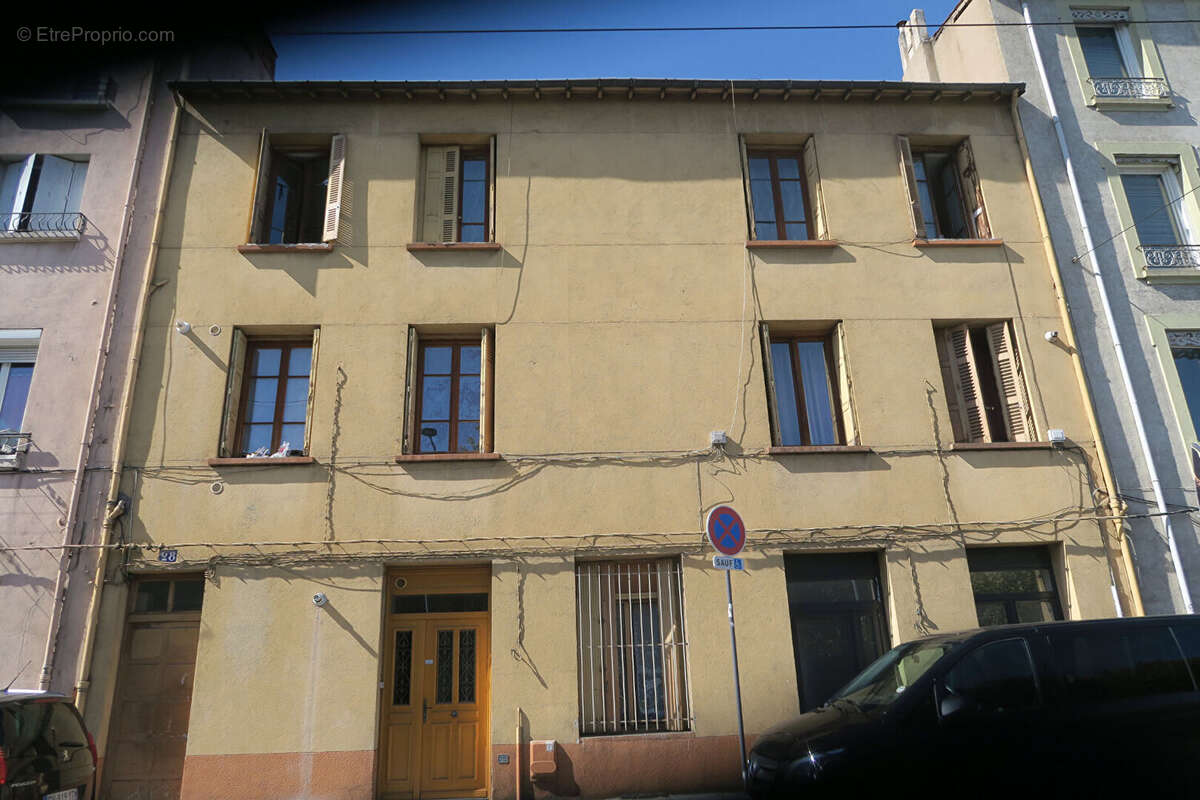 Appartement à SAINT-ETIENNE