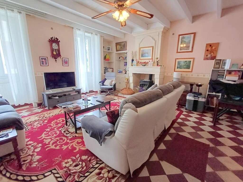 Jolie maison de 3 chambres avec double vitrage et tout à l’égout - photo 6