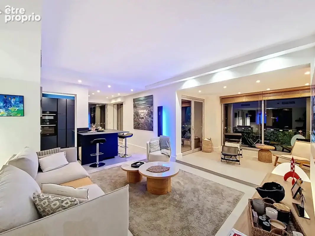 Cannes - arriere croisette - dernier etage - grande terrasse - photo 2