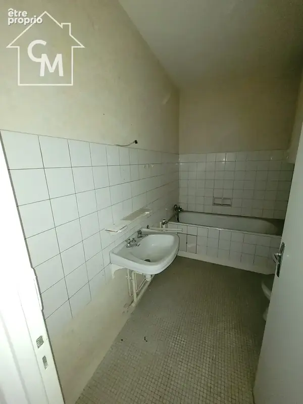 Appartement 2 pièces   Centre-ville de Châteauroux (Résidence Les Lys) - photo 7