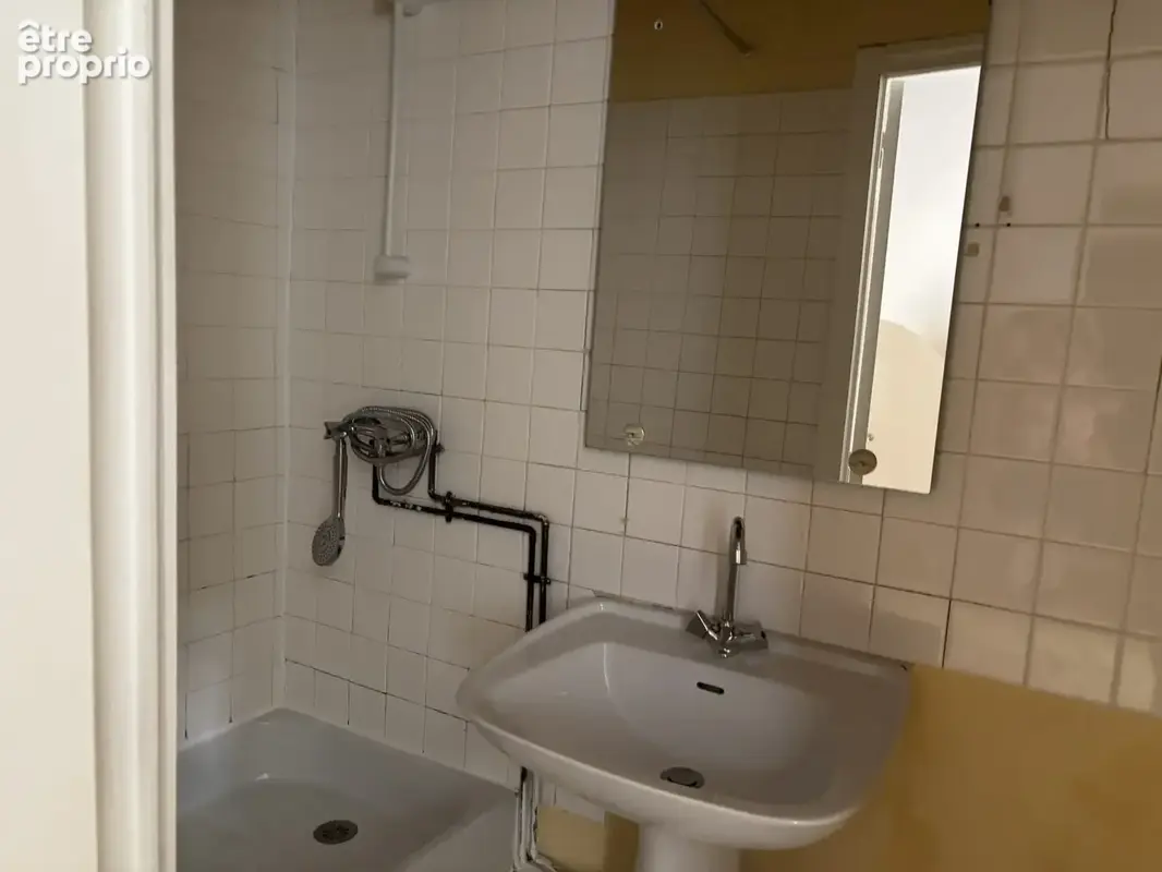 Appartement 3 pièces 64 m² à vendre à Vals-Les-Bains (07600) - photo 4