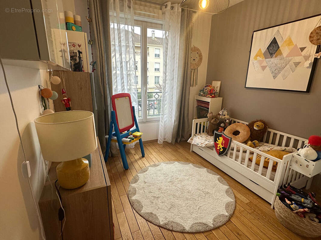 Appartement à PONTAULT-COMBAULT