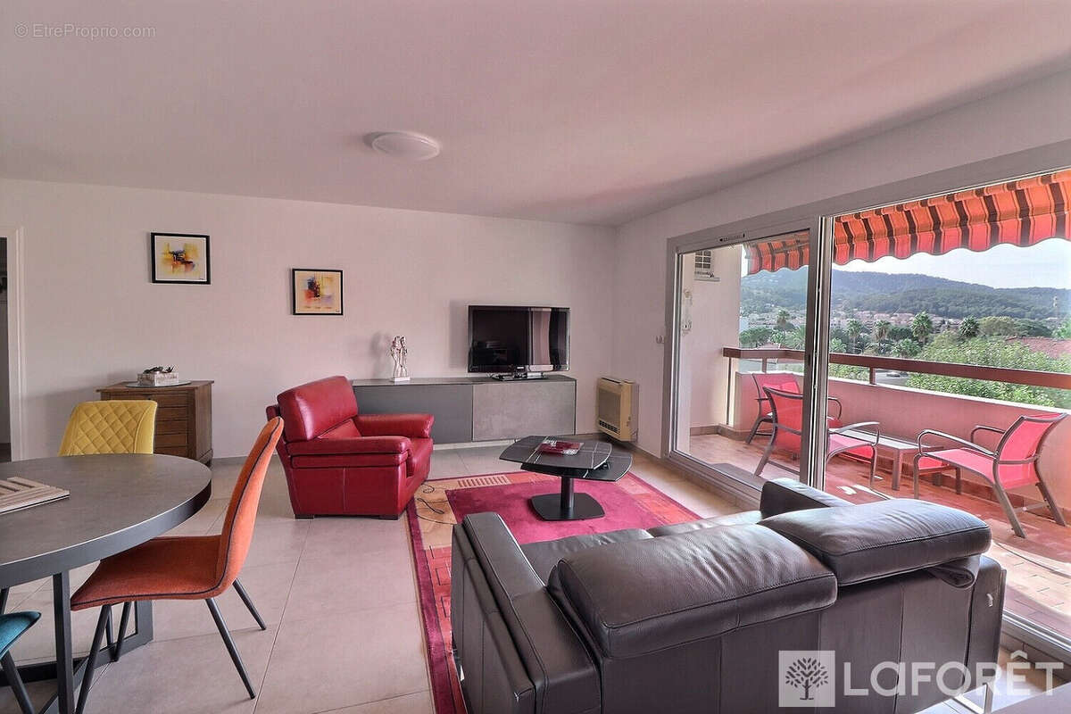 Appartement à HYERES