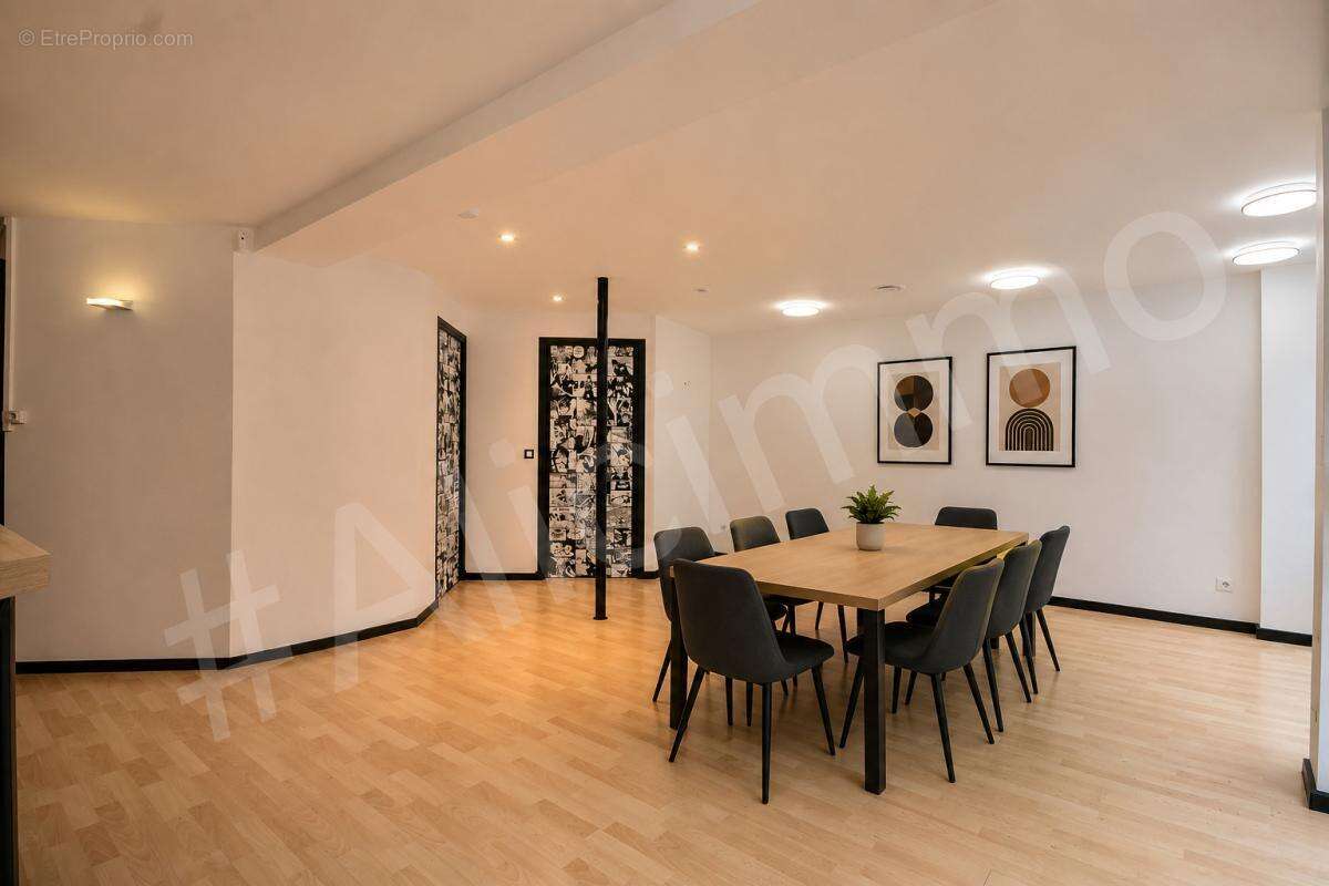 Immeuble Sézanne 7 pièces 177 m2 - photo 3