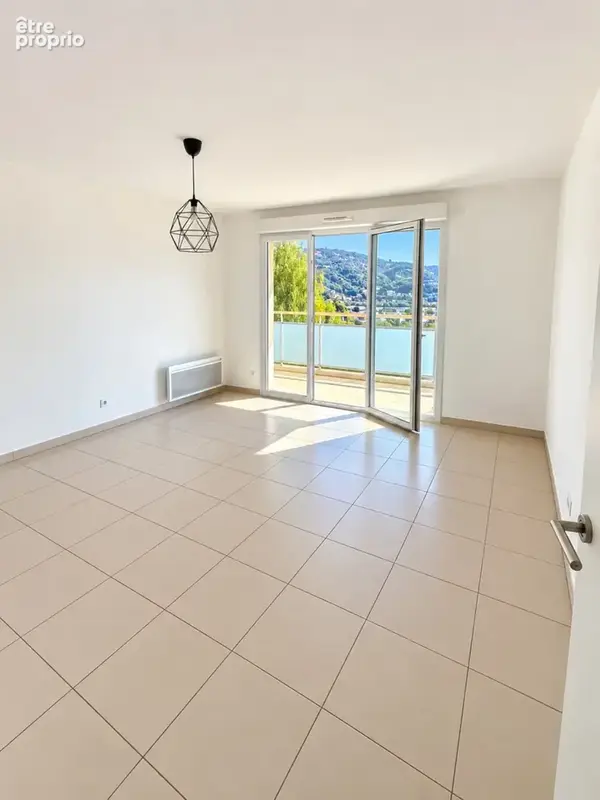 Appartement à vendre 2 pièces CARROS LES PLANS - photo 2
